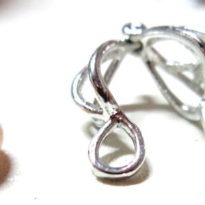 گردنبند زنانه مدل VK به همراه صدف مروارید دار